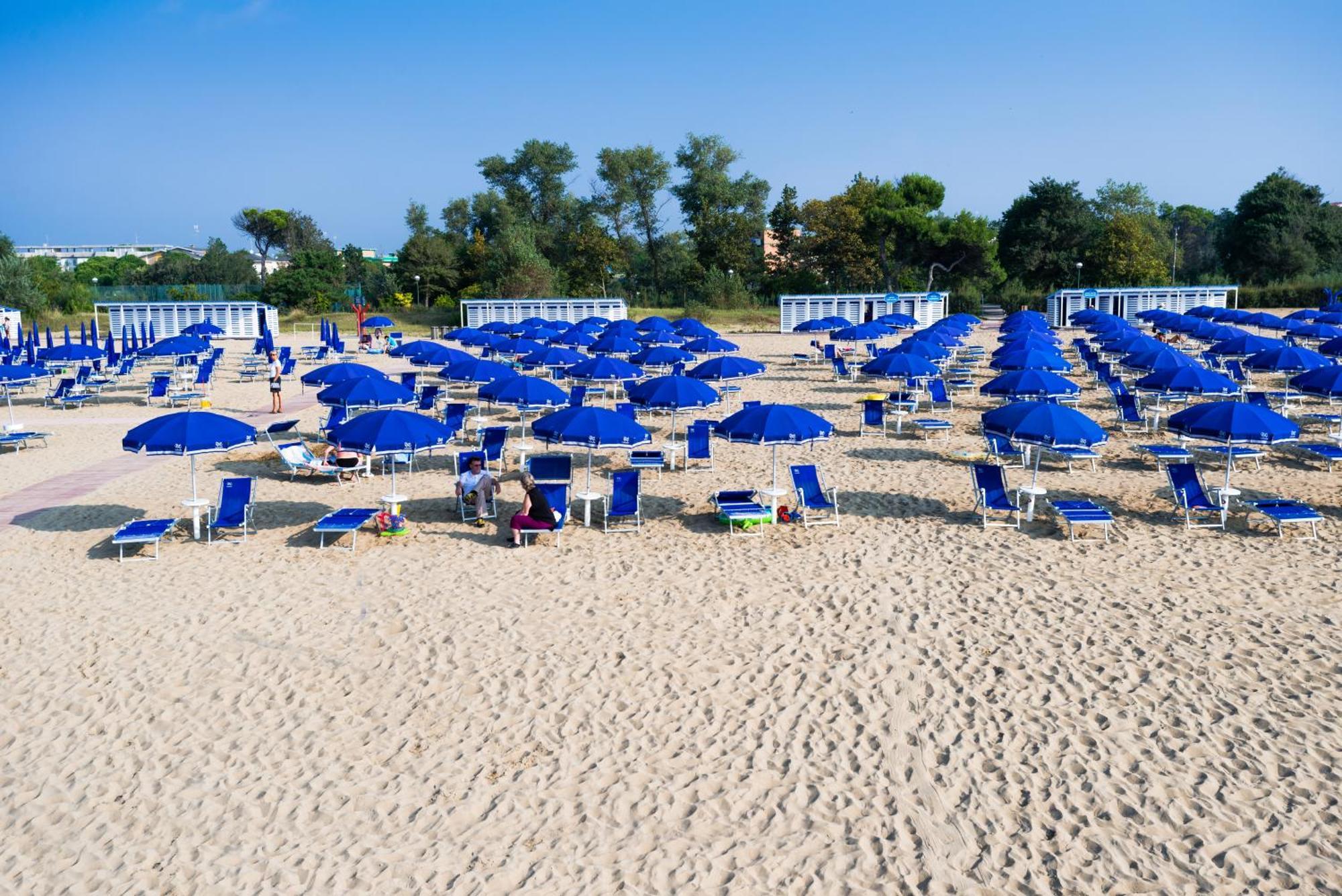 Aparthotel Residenza Al Parco Bibione Esterno foto
